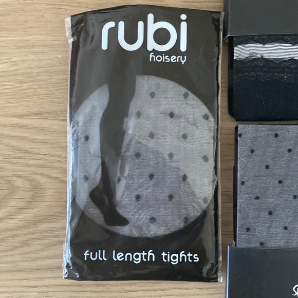 9 pairs Bundle of stockings one size fits most (mainly small to a small large) - Picture 2 of 8